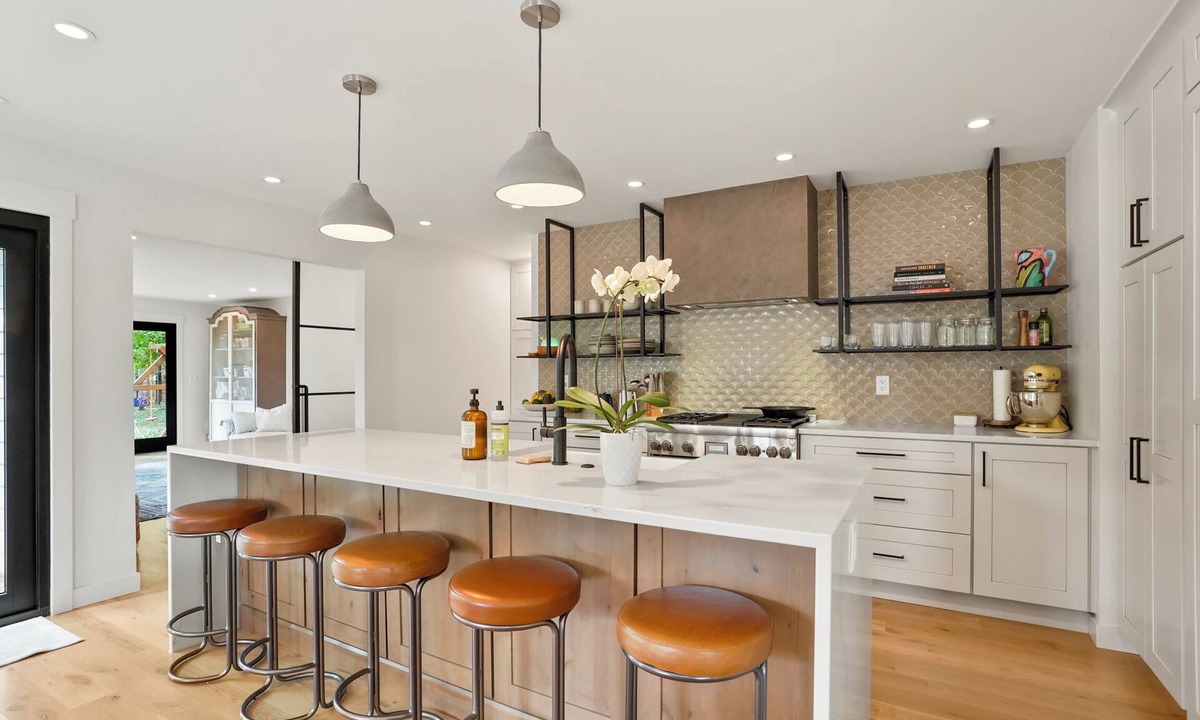 Old North Boulder House | Spacious Modern Home - quiet neighborhood, walkable location