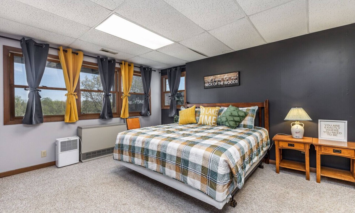 Apple River Cabin | Spacious Suite w/2 King Beds | Near Trails, Lake & Golf