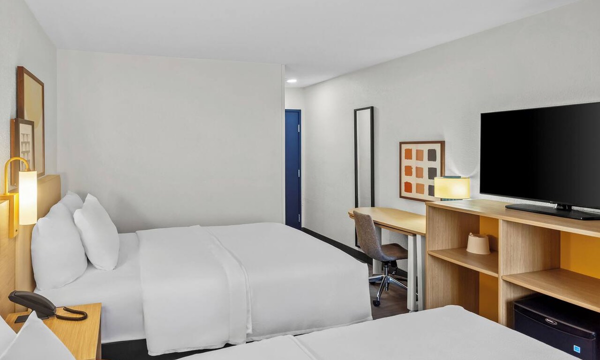 Prestonsburg Hotel | Spark by Hilton Prestonsburg
