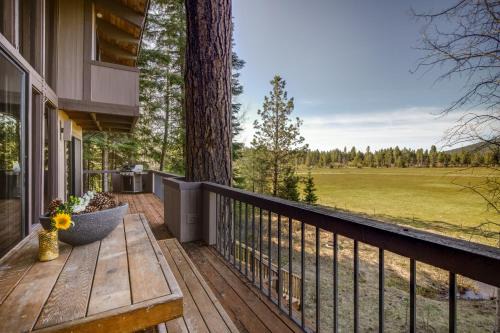 Black Butte Ranch House | Spring Home 33