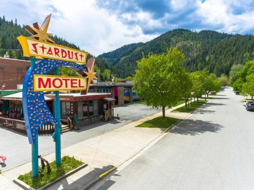 Wallace Hotel | Stardust Motel Wallace
