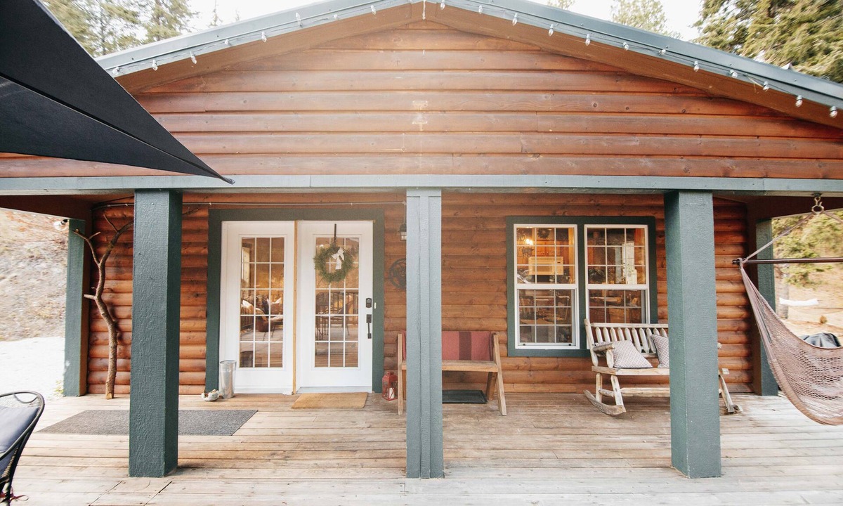 Leavenworth Cabin | Stargazer Pines Hideaway-Cozy Cabin-Hot Tub-Pet Ok, 15 min to Leavenworth!