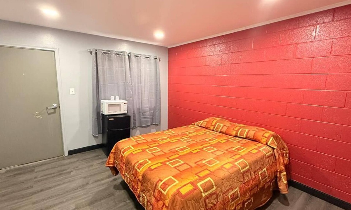 Fraser Hotel | STARLITE MOTEL