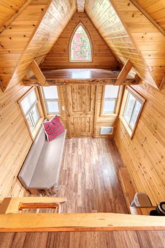 Hosford-Abernethy House | Stay Portland - Tiny Log Cabin - Walk to Local Shops & Eateries