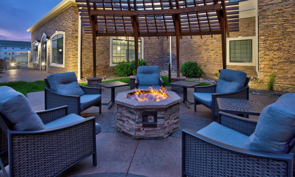 Bismarck Hotel | Staybridge Suites Bismarck by IHG