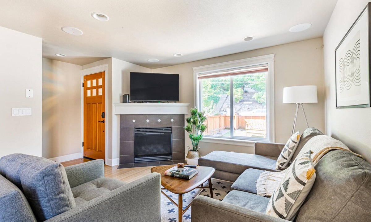 Magnolia House | Stellar Interbay 3BR Townhome w/Balcony, nr Restaurants, by Blueground