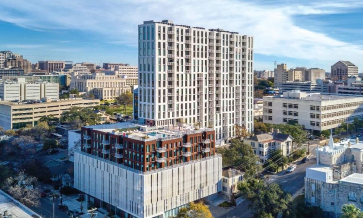 Civic District Condo | Studio unit/Austin - Full Kitchen, W/D, Rooftop Pool, & More!