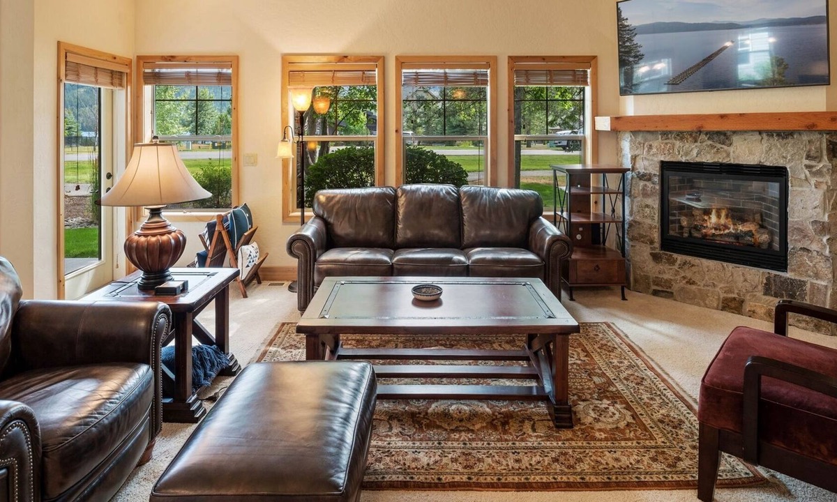 Dover Bay House | Stunning Condo | Dover Bay Waterfront Community