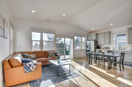 Stevenson House | Stunning Stevenson Retreat w/Mountain Views!