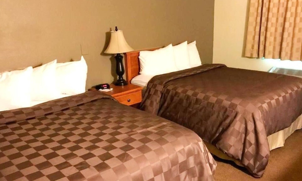 Kellogg House | Stunning Views Await You! Budget-friendly, Pool, Short Drive to Kellogg Peak