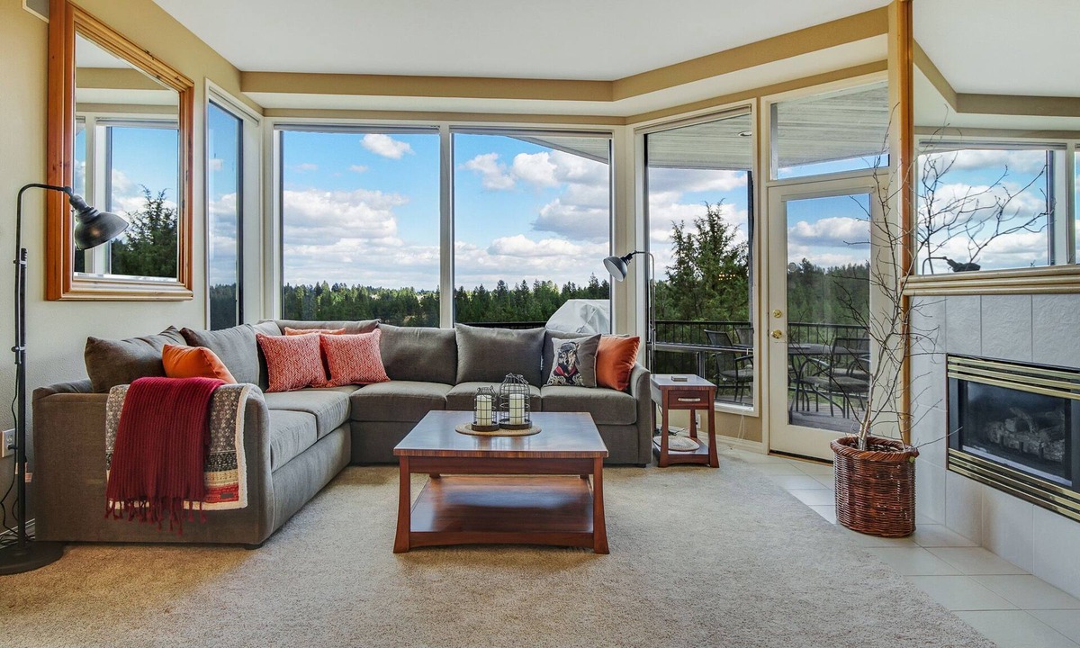 Century West Condo | Summer in Bend at a Greatly Reduced Rate Due to Construction - READ DESCRIPTION
