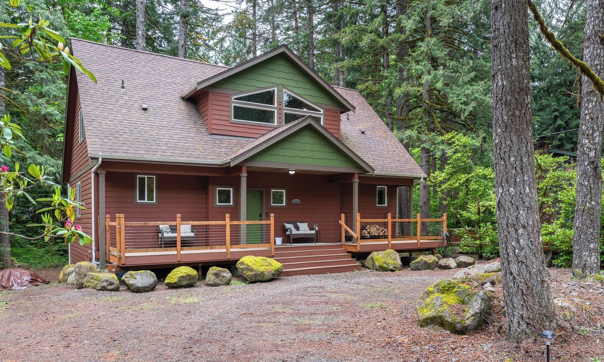 Zigzag Ski Chalet | Summer special, stay before 7/20/26 get third night half off.