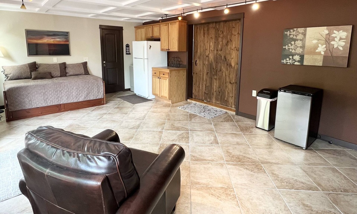 Sunland Estates House | Sunland Estates Home - Columbia River Views - Minutes to the Gorge Amphitheater!