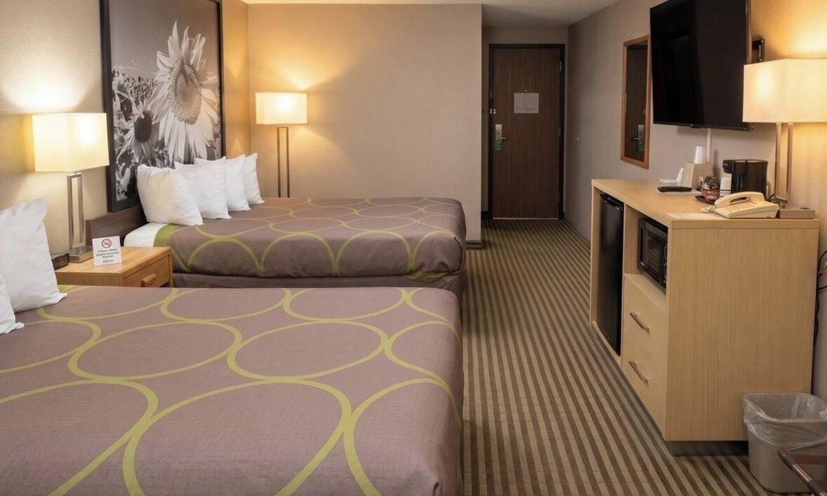 Bowman Hotel | Super 8 by Wyndham Bowman