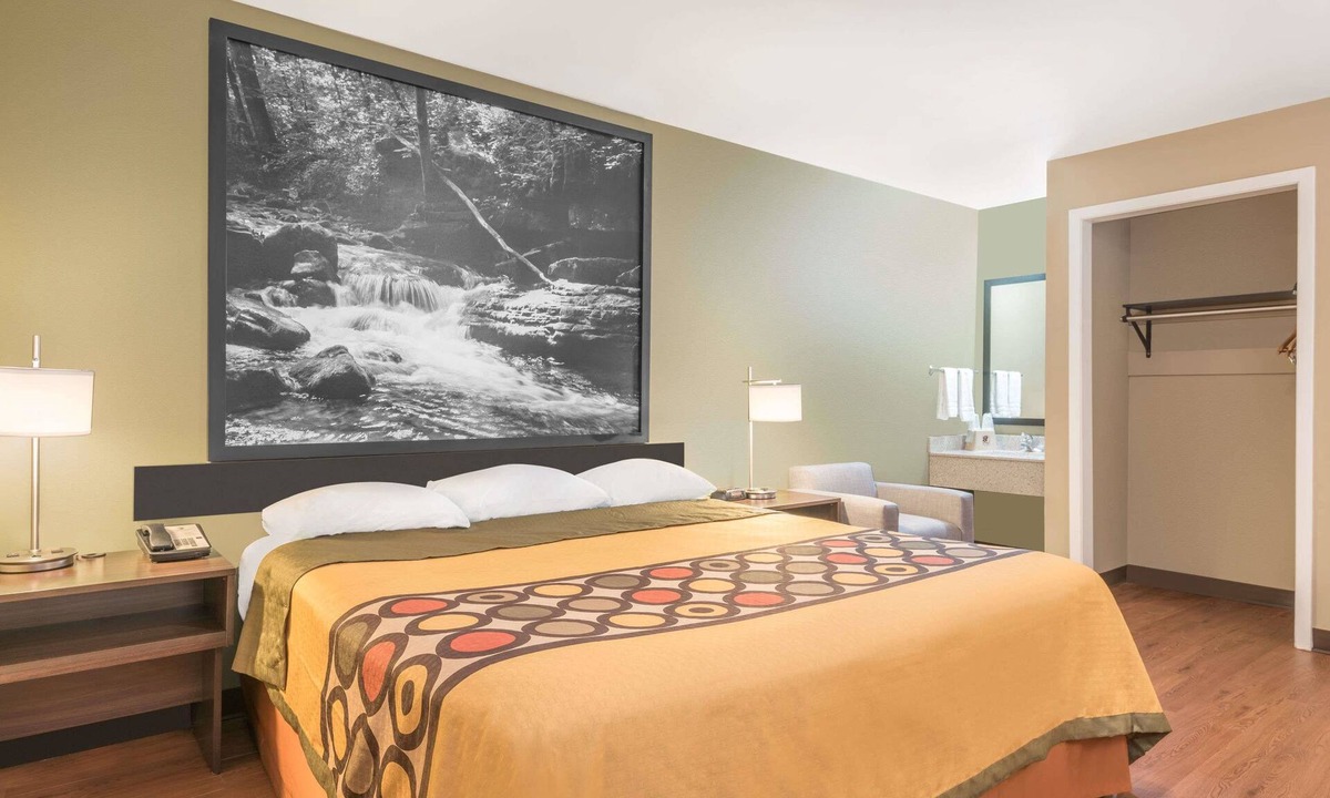 Bryant Hotel | Super 8 by Wyndham Bryant Little Rock Area
