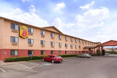 Corvallis Hotel | Super 8 by Wyndham Corvallis