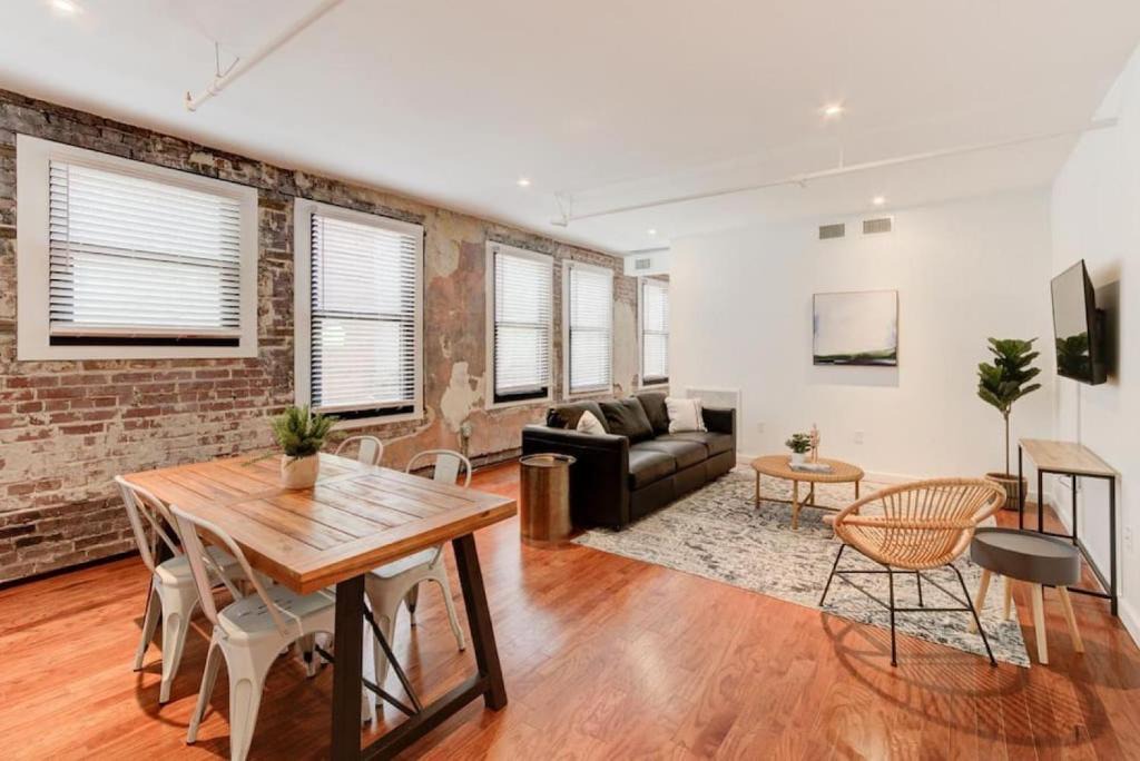 South Main Historic District Apartment | Super Central Location Historic but Modern
