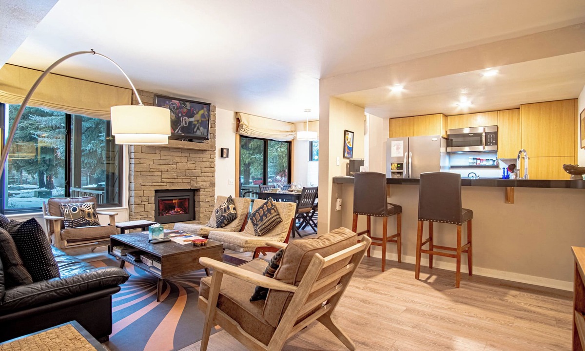 Ketchum Condo | Sv139 - Walk to Lifts & Town - Hot Tub & Pool