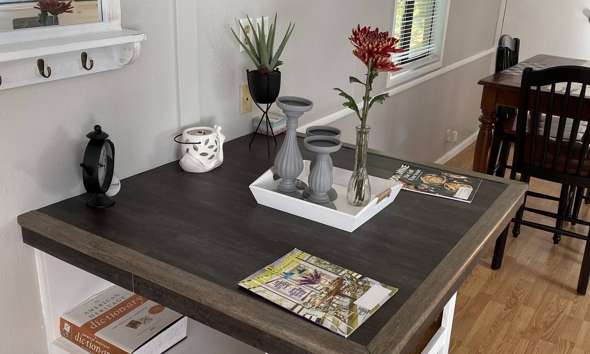 Midland House | Tacoma Hidden gem 2bedroom guesthouse near Puyallup, Lakewood and more
