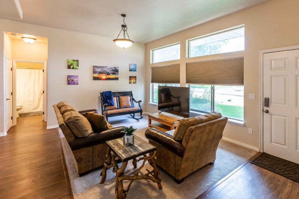 Donnelly House | Tamarack Retreat