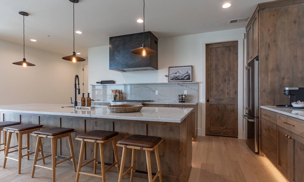 Driggs Condo | Teewinot + Targhee | Luxury Connected Teton Suites