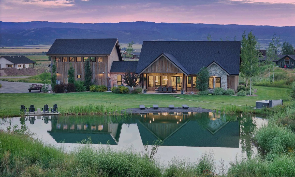 Tetonia House | Teton Homestead: Teton View Ranch + Bar + Hot Tub