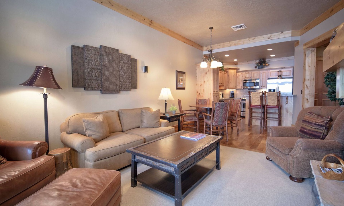 Victor Condo | Teton Springs Condo #307 in Victor w/A/C, W/D, WiFi, Balcony, Grill & Garage