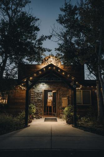 Victor Resort | Teton Valley Resort