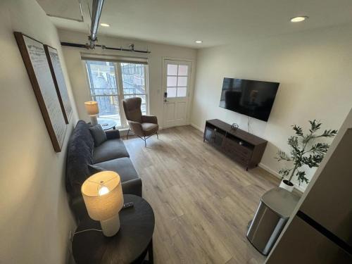 St. Charles Apartment | The Accessible Atom a Modern ADA-Compliant 1BDR
