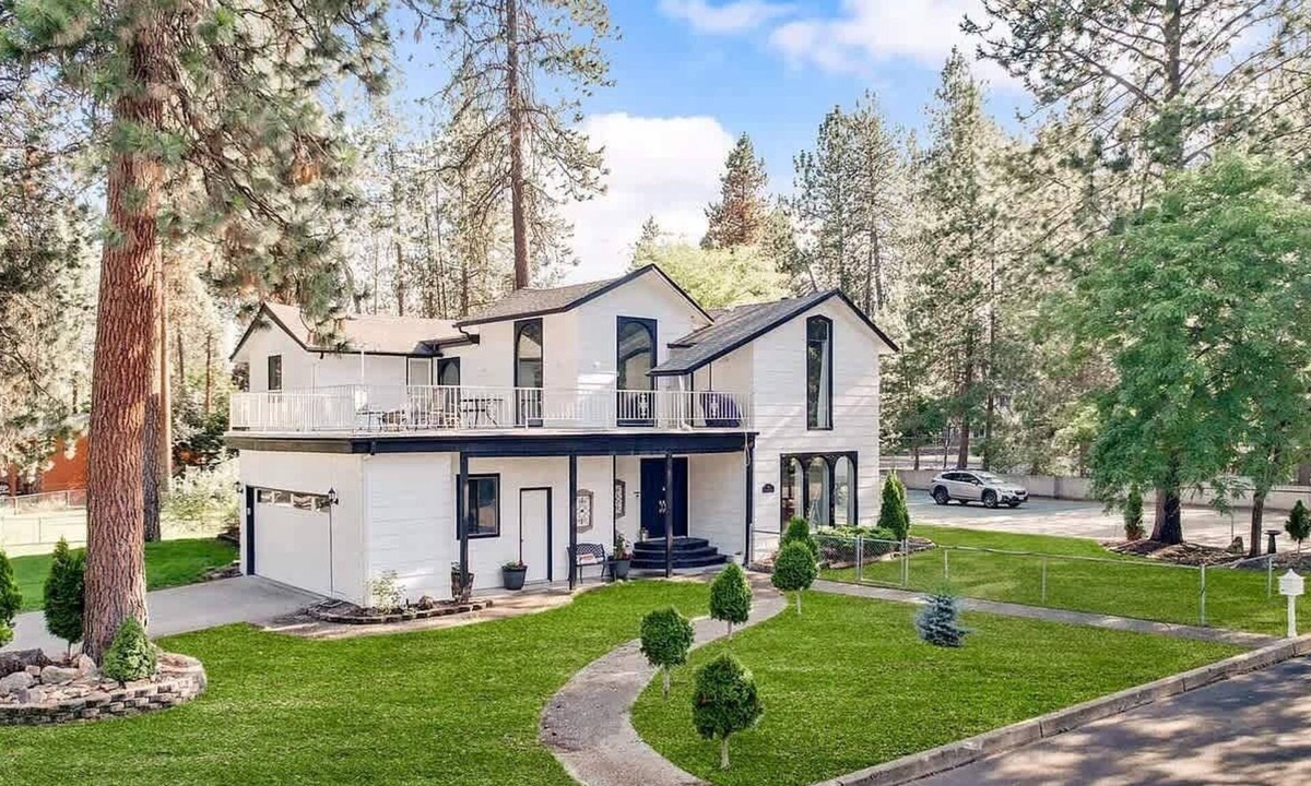 Post Falls House | The Affordable Family Fun Mansion