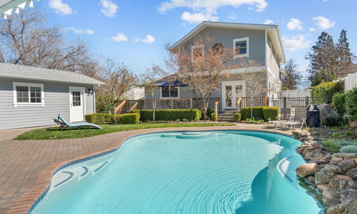 Ashland House | The Ashland Social | Main House
