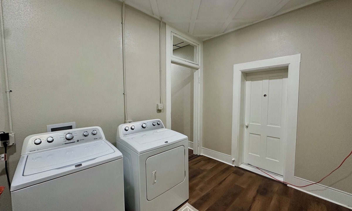 Brooklyn Apartment | The Attic on Front - Apartment in small town Iowa