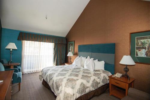 Historic Downtown District Hotel | The Bard's Inn - BW Signature Collection by Best Western