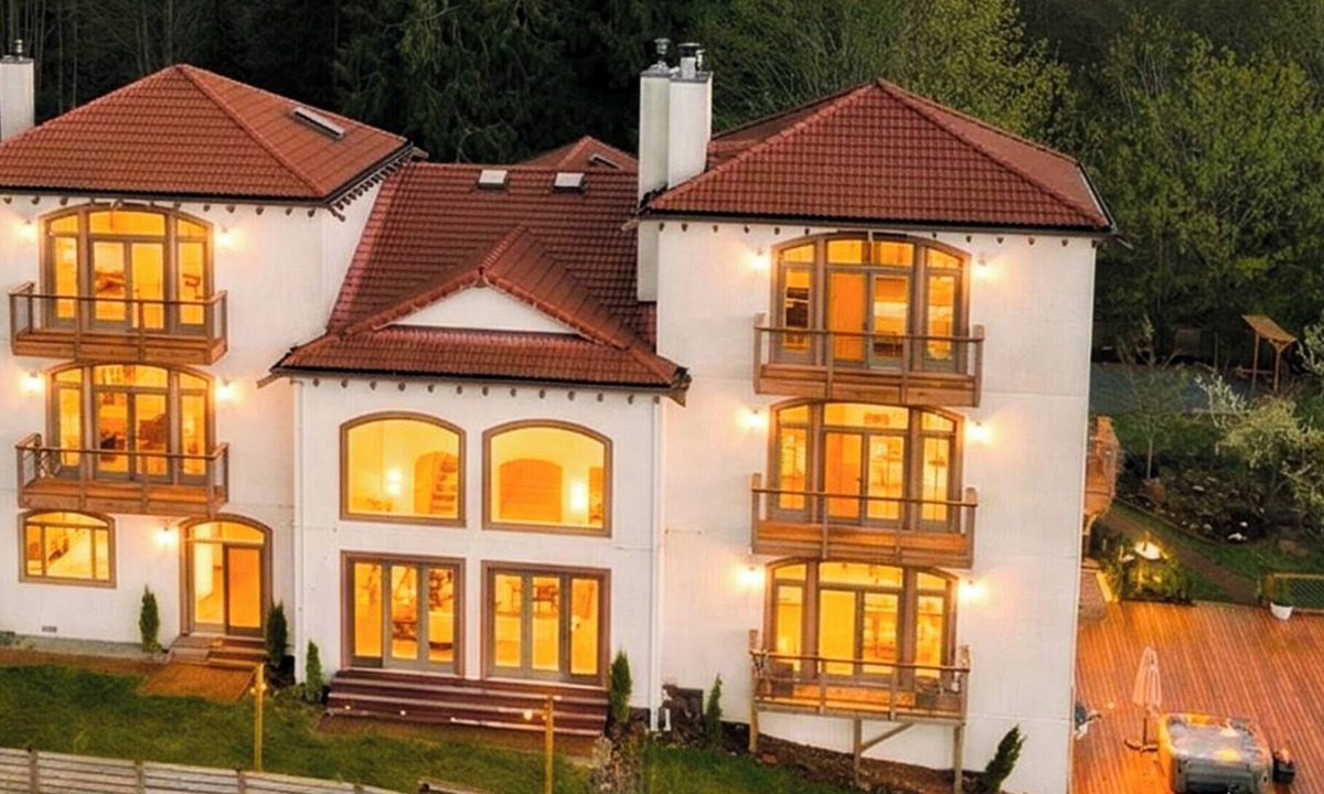 Sedro-Woolley Villa | The Casa Grande - Weddings/Gatherings & Retreats
