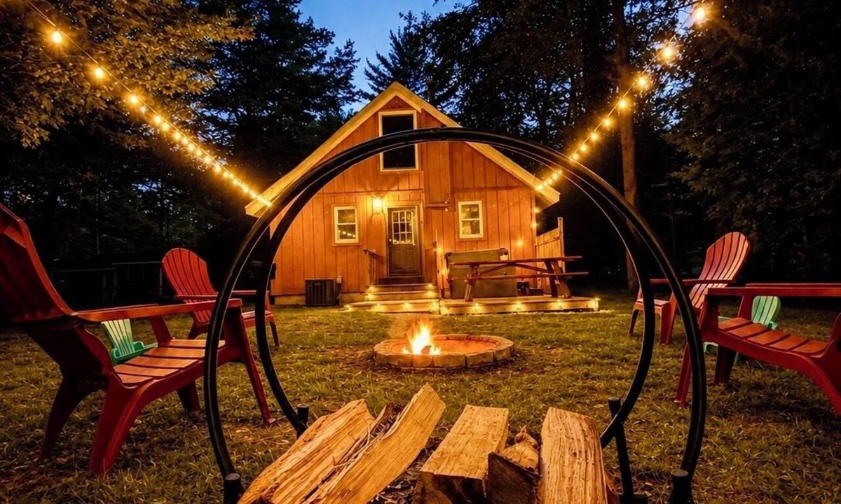 Greenbush Cottage | The Cedar Lake Hideaway