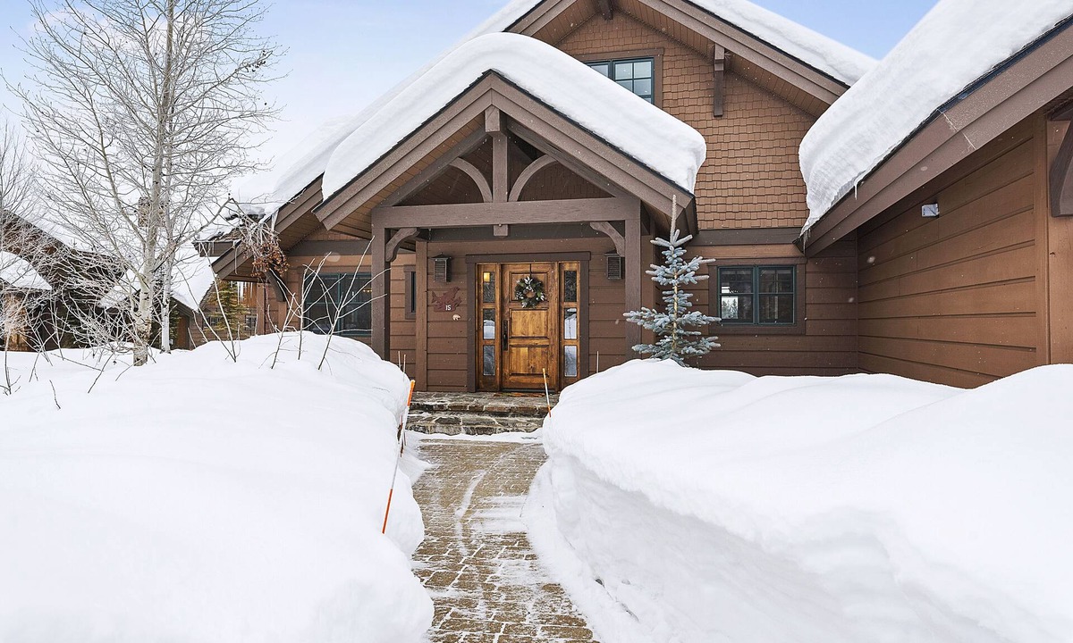 McCall Cabin | The Chalet @ BHOTR-Luxurious mtn getaway w/hot tub on back patio