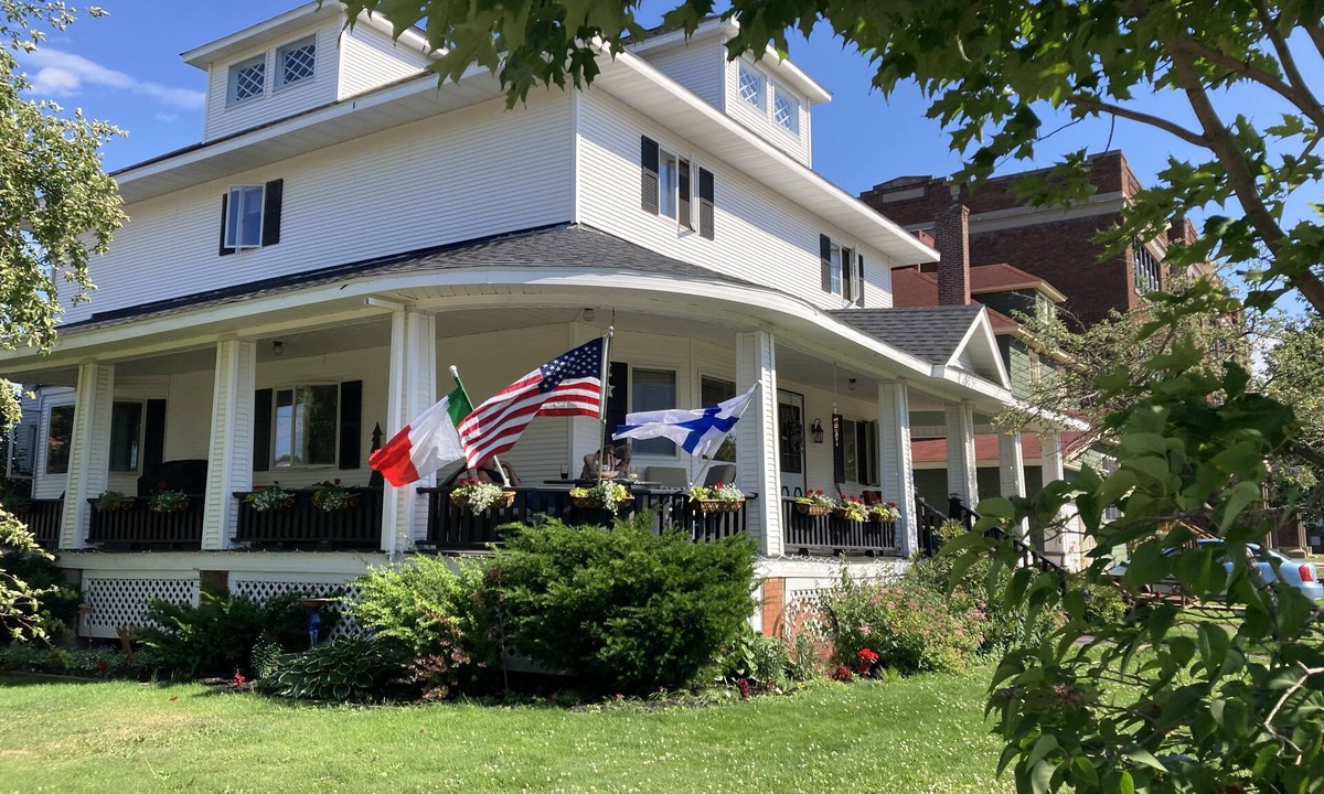 Calumet House | The Copper Jewel B&B
