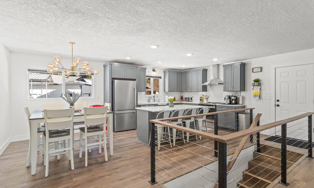 Coeur d'Alene House | The Fairway Home - "3000 sq. ft. Family Friendly Vacation Home w/Game Room"