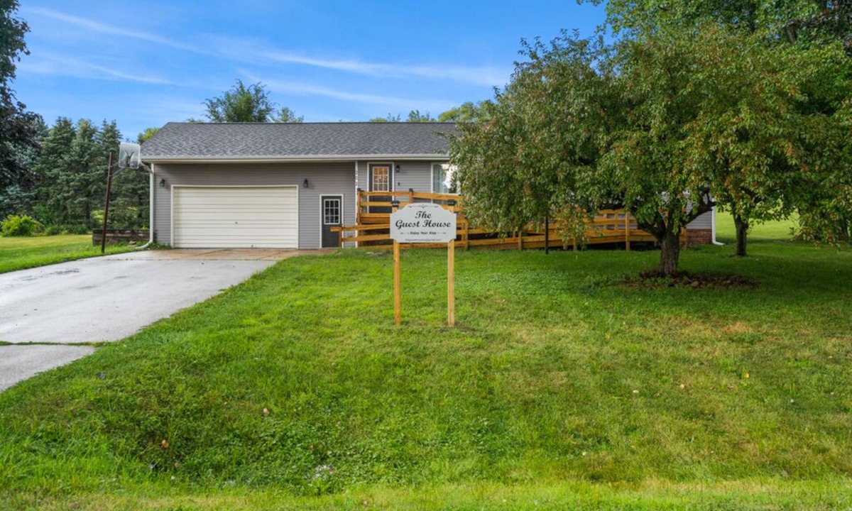 Austinville House | The Guest House