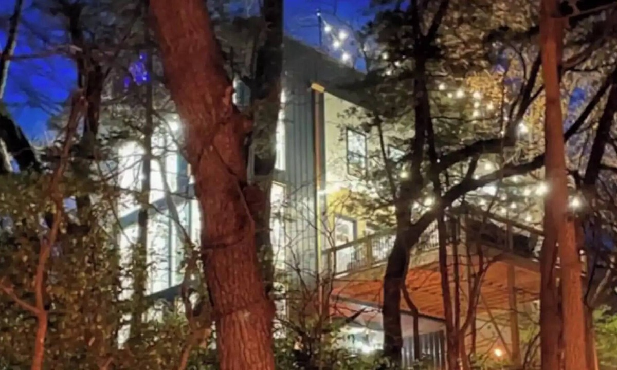 Fort Calhoun House | The Harmony House Container Home In The Woods
