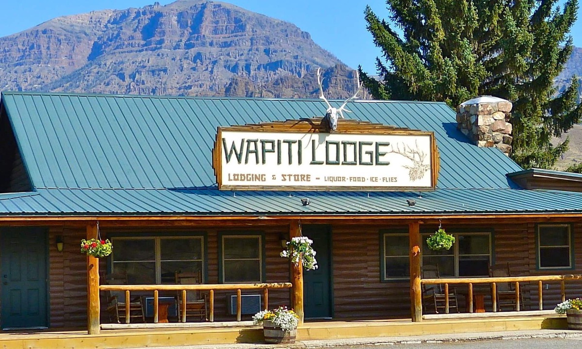 Cody Bed & Breakfast | The Historic Wapiti Lodge