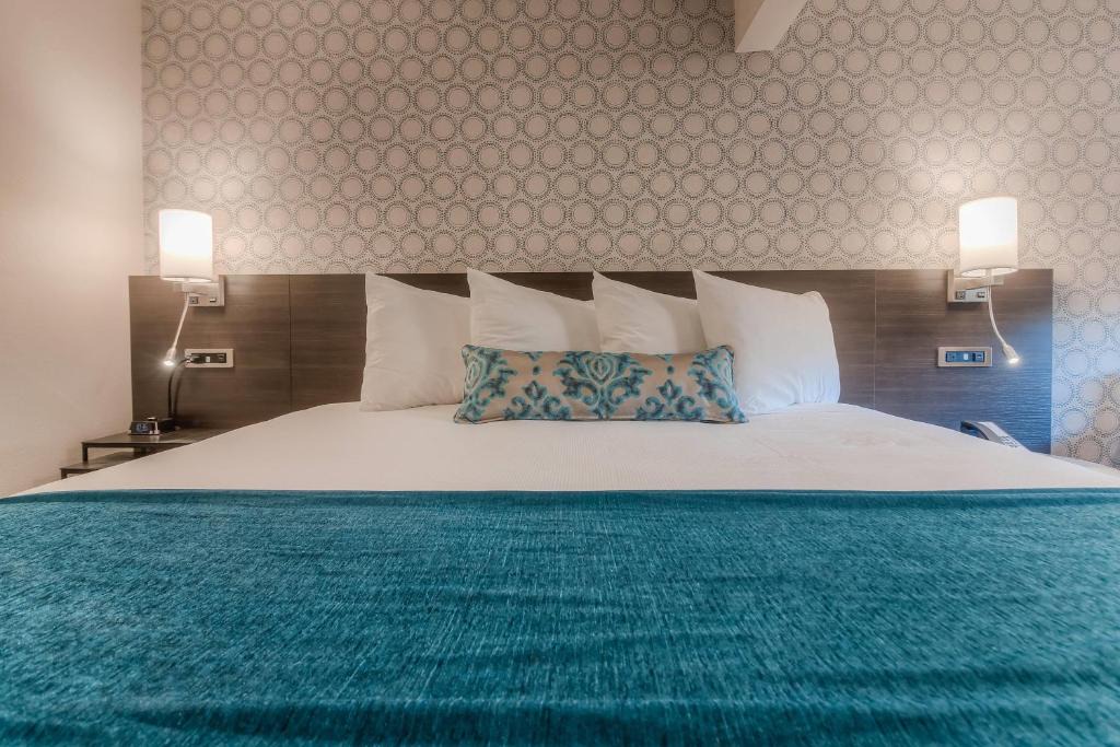 Yakima Hotel | The Hotel Y, a Dazzler Select by Wyndham
