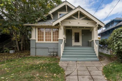 Richmond House | The Kingpost by Stay Portland - Richmond