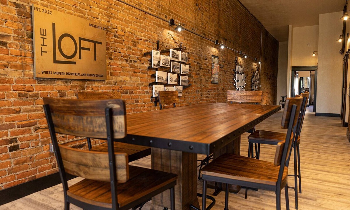 Baker City House | The Loft Modern/Historic - 50% off Quail Ridge golf