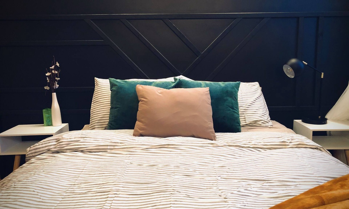 Kellogg Condo | The Matterhorn Escape, cozy hillside Kellogg Condo