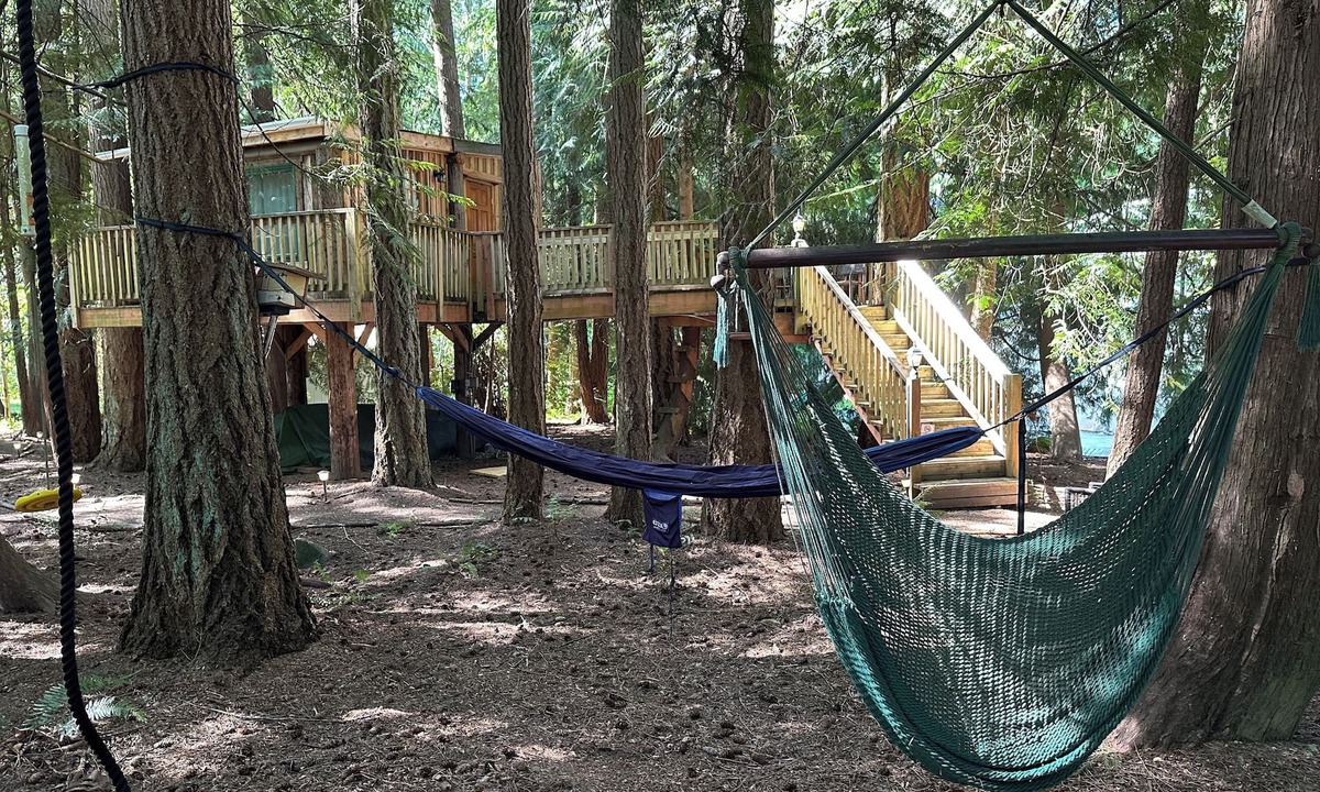 Woodinville RV Rental | The Perch - Woodinville in the Woods