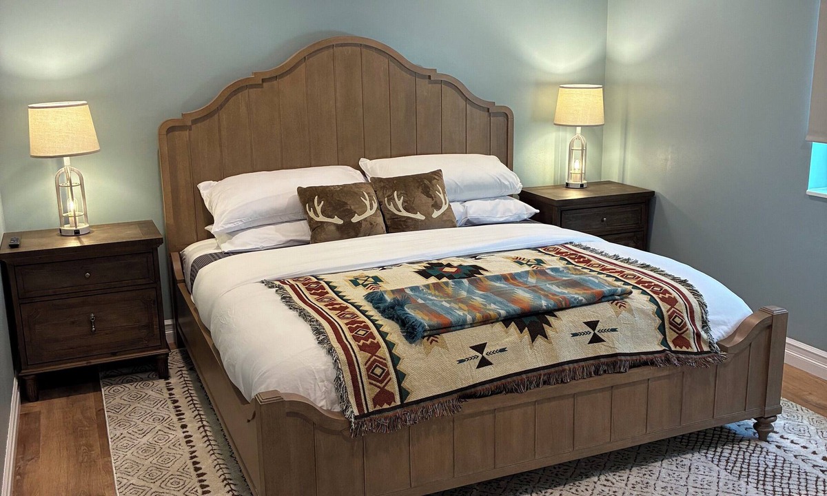 Walla Walla East Apartment | The Plain Jane: Comfort and Simplicity in WW Valley Wine Country