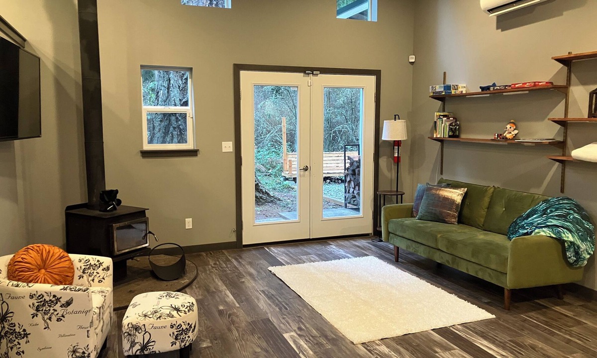 Coupeville House | The Shearwater House - A private 2BR/2BA nestled in the majestic trees