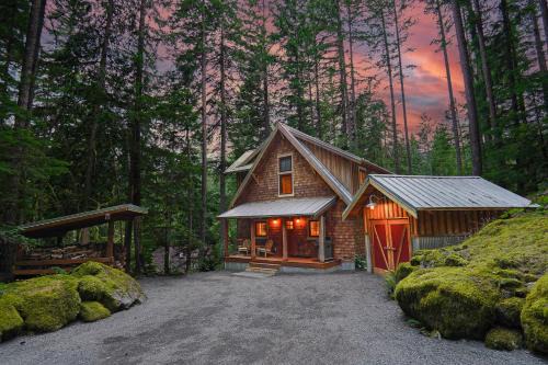 Glacier Ski Chalet | The Shuksan