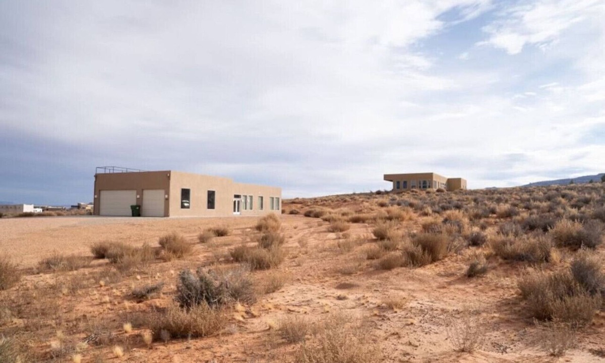 Big Water House | The Smoking Mirrors~ Dual Luxury Home Experience